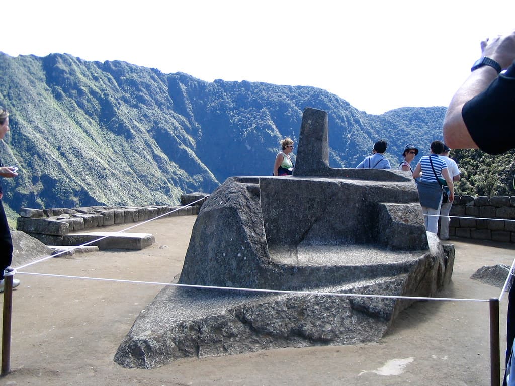 Latitude Measuring Device